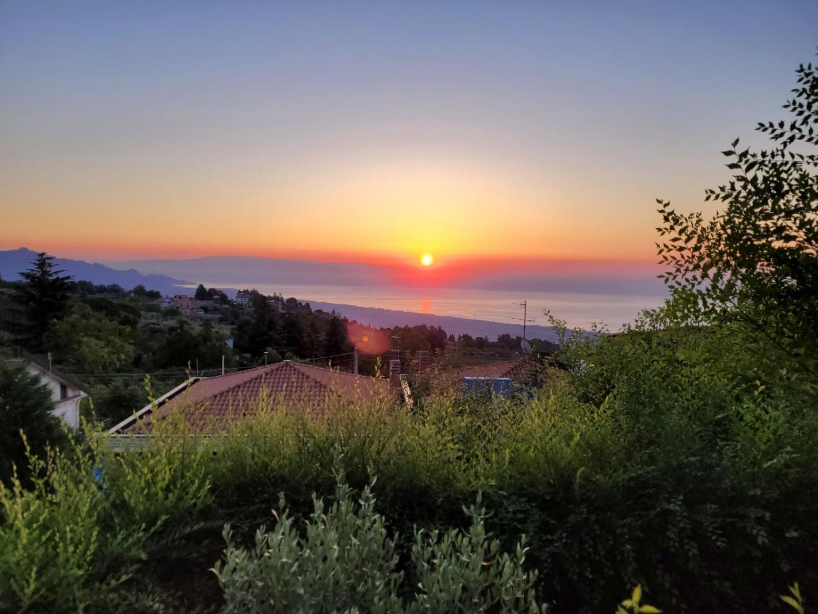 Etna Sunshine Rent Rooms Puntalazzo Exterior foto